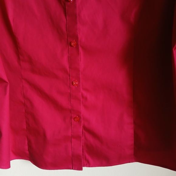 Chicos Red Non Iron Button Front Cotton Classic Blouse Top Size 4 Womens FLAW - Picture 3 of 9